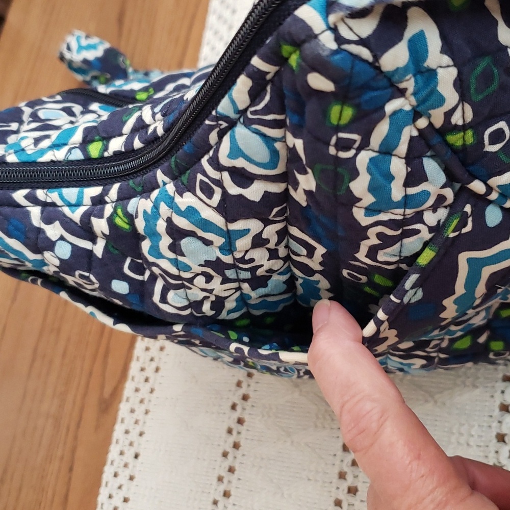 Vera Bradley Cross body in Blue Ink Pattern - Picture 6 of 9